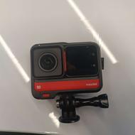 دوربین insta360 one rs با دو لنز