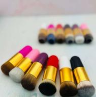 برس رژگونه و‌کرم‌پودر