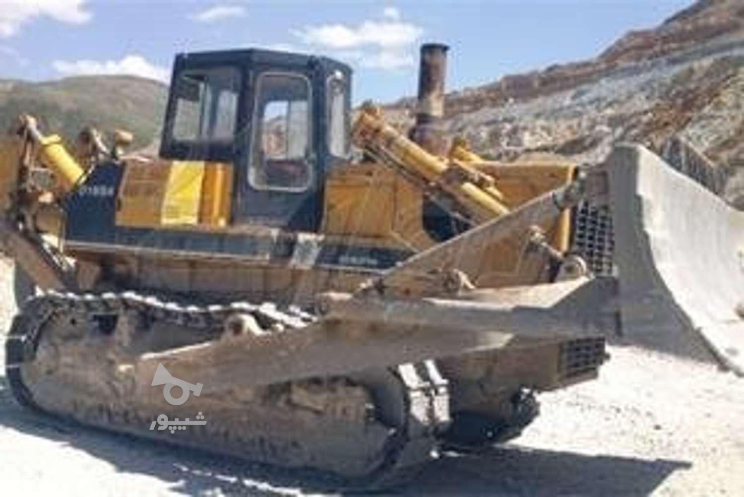راننده بیل مکانیکی و بلدوزر هستم - زمانی