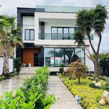 ویلا تریپلکس فوق لاکچری شهرکبرند متریال برند جاده دریا