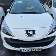 پژو 207i TU5P(پانوراما دنده ای قالپاق)1404 سفید