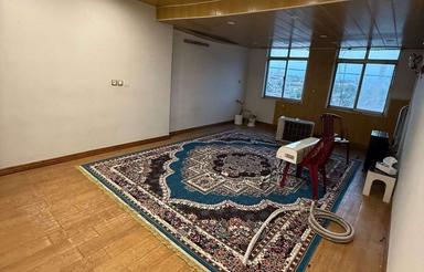 اجاره تک واحد اداری 130متر براصلی خیابان ساری