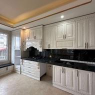 ساختمانی اصیل شاهکار معماری در لوکیشن برتر لاهیجان160متر