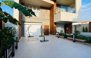 ویلا نوساز مبله 300 متر زمین 200 متر بنا