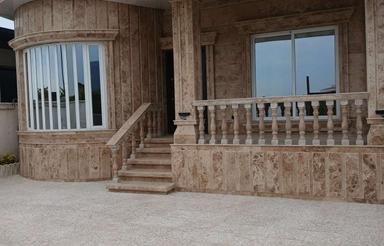 ویلا نوساز دوخوابه 120متر بنا 220متر زمین