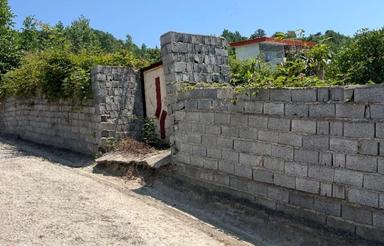 زمین 880 متری با بر عالی و چشم‌انداز فوق‌العاده وارد محله