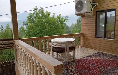 ویلا زیبا در وسط جنگل