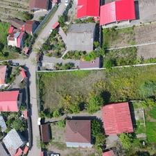 زمین دو کله مسکونی 1420 متر بر جاده