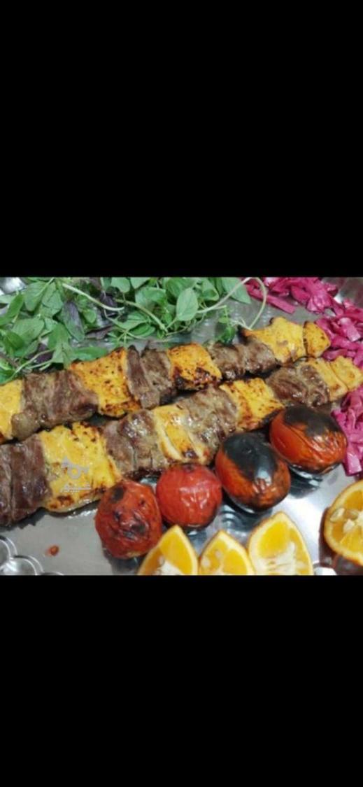 اشپز و کمک اشپزنیمه وقت حقوق خوب - aghakhani