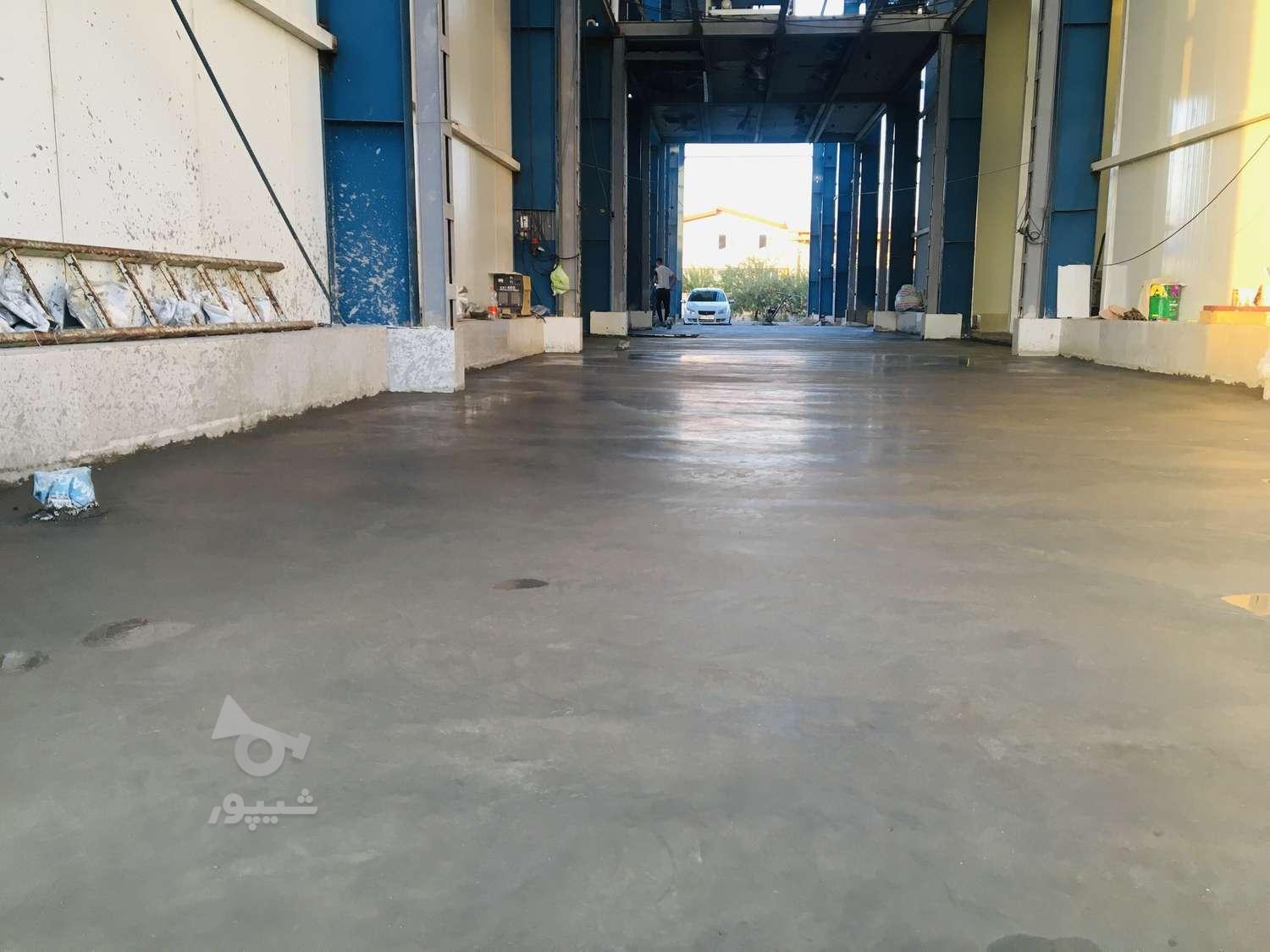 بتن ریزی با ماله پروانه و تراز لیزری