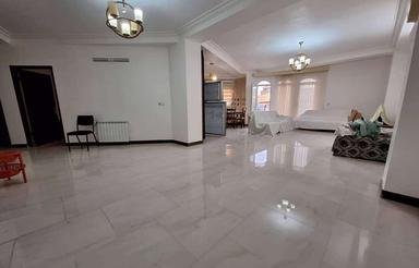 آپارتمان 125 متر در خیابان بازار