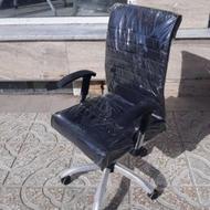 صندلی های اداری،مدیریت،انتظار، نقد واقساط