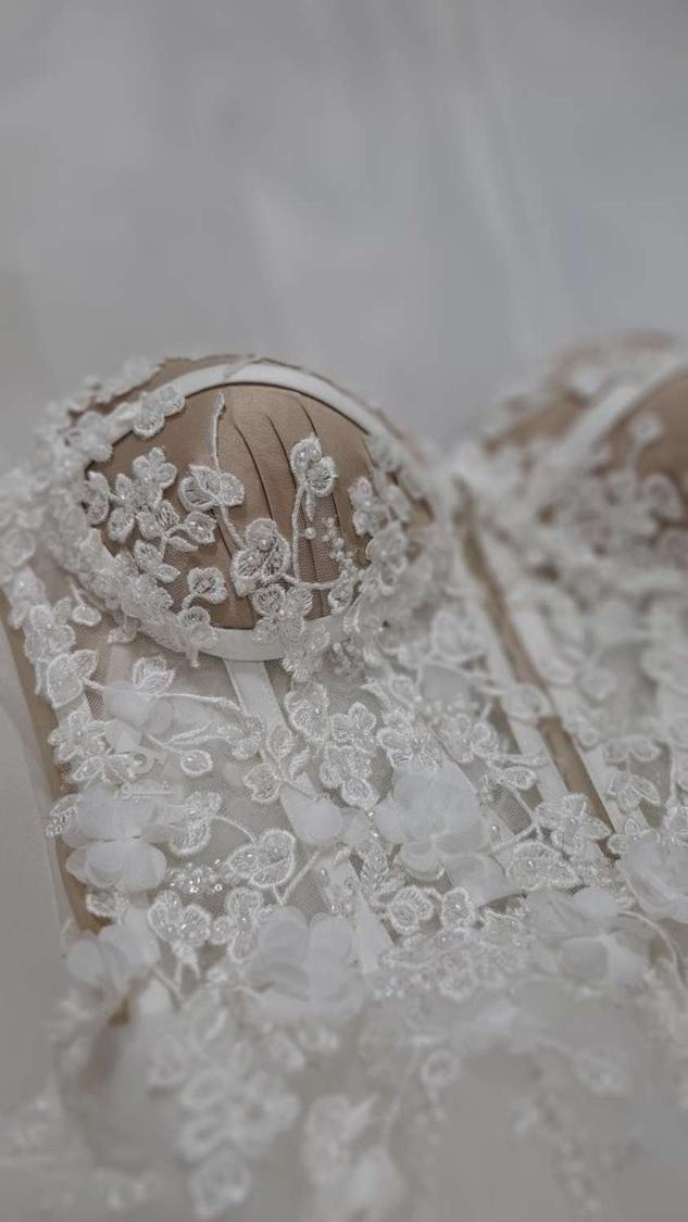 دیزاین و طراح لباس عروس و لباس شب - undefined