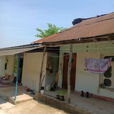 خانه کلنگی با انشعابات و چشم انداز و باغچه