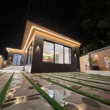 ویلا مدرن هوشمند ساحلی تک برگ سند