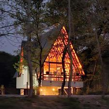 اجاره روزانه کلبه جنگلی ویو به دریاچه2خواب