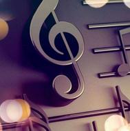 منشی آموزشگاه موسیقی