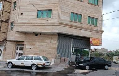 سه طبقه آپارتمان با مغازه ۴۵متری