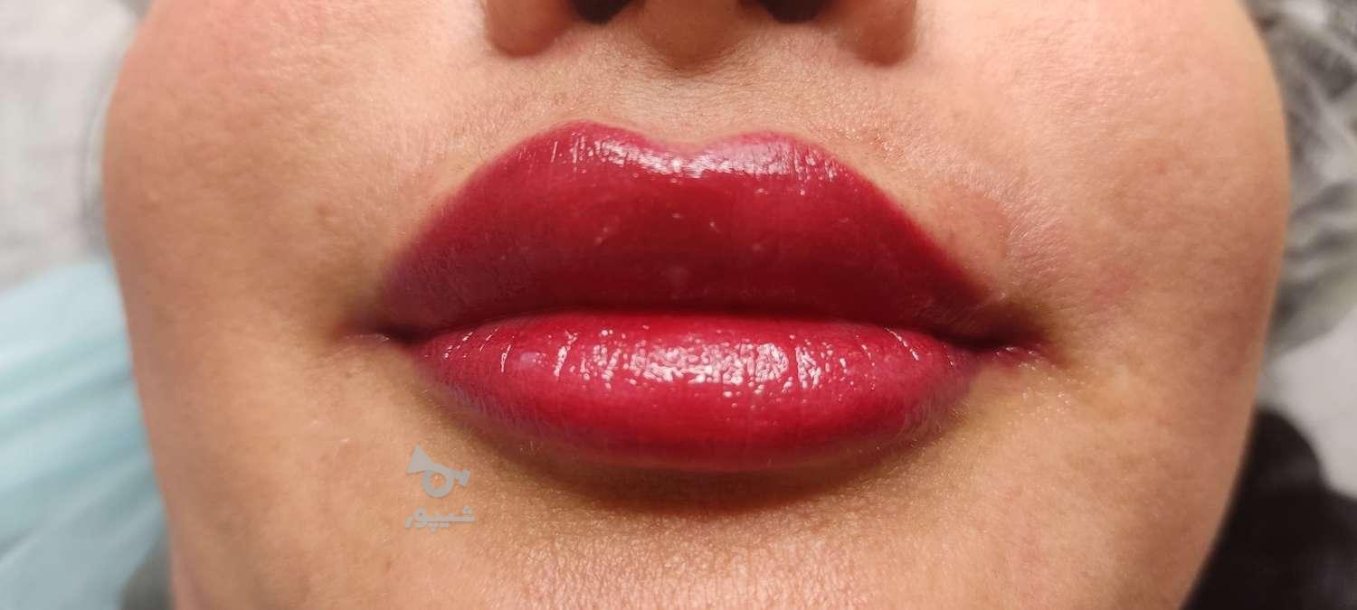 خدمات زیبایی فیبروز شیدینگ لب خط چشم و بن مژه.
