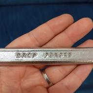 آچار دو سر رینگی 30-32 و پیچ و مهره و واشر نمره 30