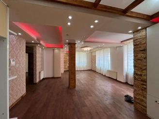 ویلا 235 متری فول بازسازی شده در خیابان امام خمینی