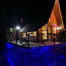 اجاره روزانه کلبه نوساز باجکوزی در مرکز شهر