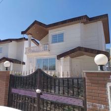 فروش ویلا 270 متر در بندپی سند جواز پایانکار 190 بنا