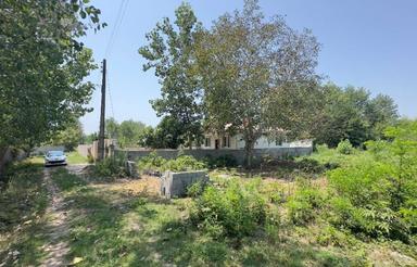 زمین مسکونی همراه پروانه ساخت 300متر