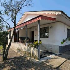 ملک حیاطدار با امتیازات کامل بر خیابان در رشت سده