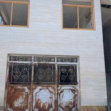 خانه نیمه کاره همراه با سوئیت 40 متری سند دار