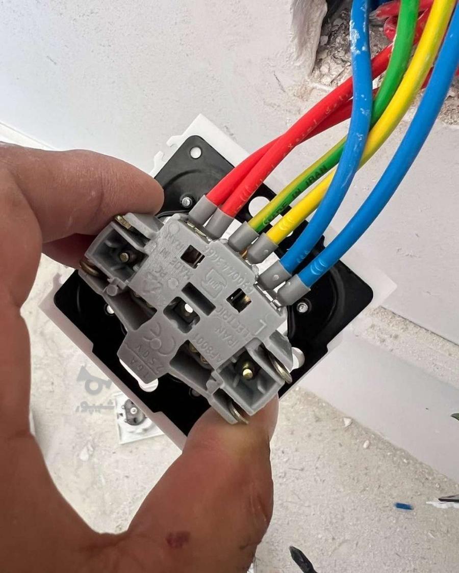 برقکار ساختمان