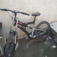 سه عدد دوچرخه در سایز های 26 و 20 و 12