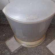 سطل زباله پدالی