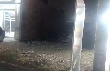 فروش 102 متر جا مغازه لب 30 متری