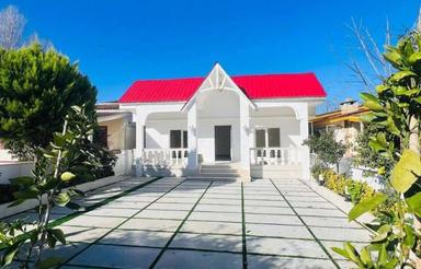 ویلادوبکس نماانگلیسی شما ک حیاط دلباز و سبز دوست داری