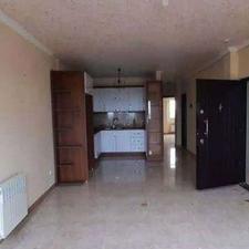 آپارتمان در خیابان پاسداران