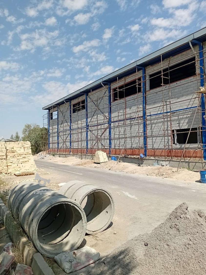 بنا دیوار چین هستم و سیمانکاری - undefined