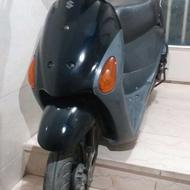 پاکشتی سوزوکی لتس