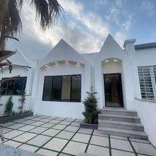 فروش ویلا 140 متر در جاده چمستان شهرکی با نگهبانی