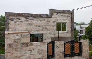 ویلا نوساز مهندسی ساز با روف و جکوزی شهرکی150متر