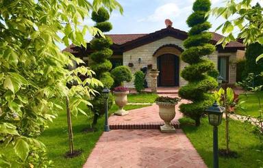 فروش ویلا در شهرکی اعیان نشین و جذاب 750 متر در چلک نوشهر