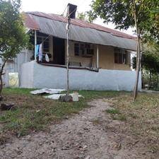 خانه 1,000 متری در سده