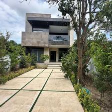 ویلا دوبلکس شهرکی 270 متری