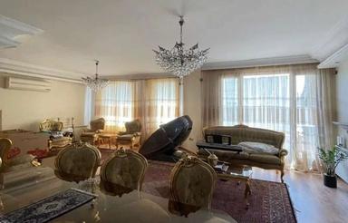 آپارتمان 150 متر سالن کف تا سقف پرده خور (آکواریوم)