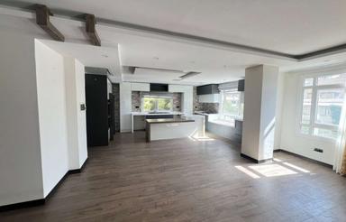 آپارتمان 210 متری در آجودانیه