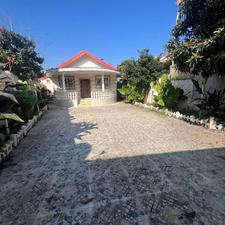 ویلا 300 متر در موبندان