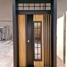 درب ضد سرقت چوب نمای کرتین وال کرکره برقی ضدسرقت کدL176