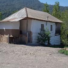 اجاره کلبه جنگلی حاشیه رودخانه در لفور