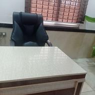 منشی خانم جهت همکاری در نمایشگاه