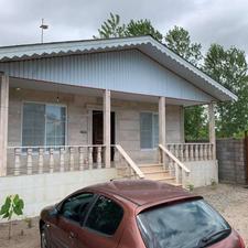 ویلا ساحلی فلت با حیاط دلباز